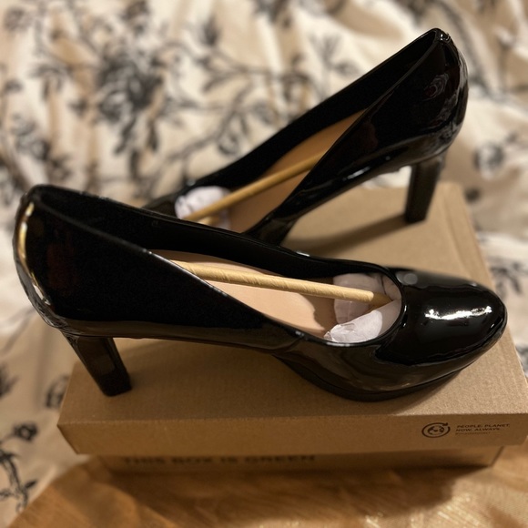 🌸💕NIB Clark’s collection Patton, leather size 10 - Picture 5 of 7